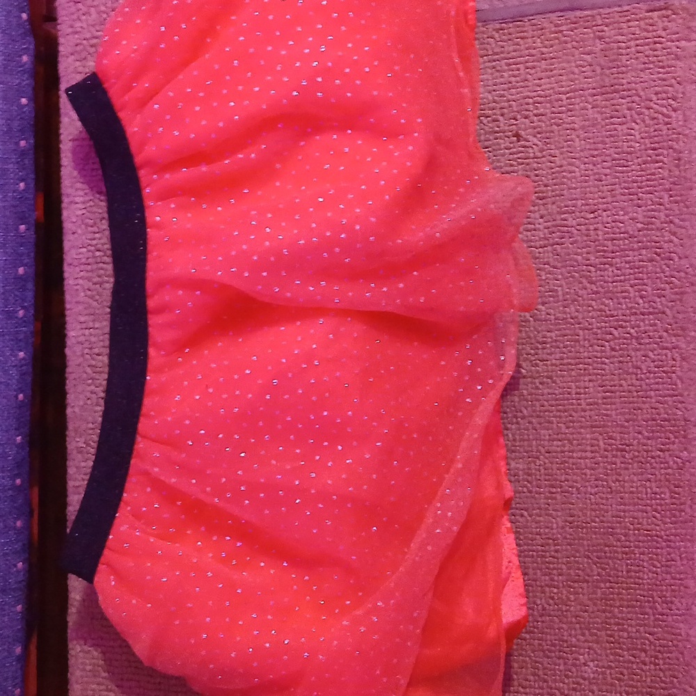 Girl tutu size 4/5
